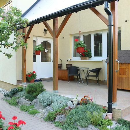 Privat Cerenica Apartment Belusa Exterior foto