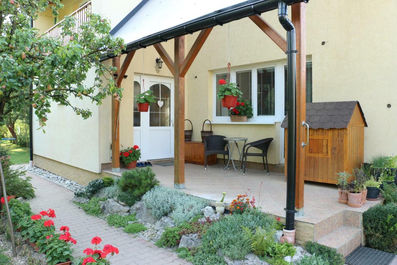 Privat Cerenica Apartment Belusa Exterior foto