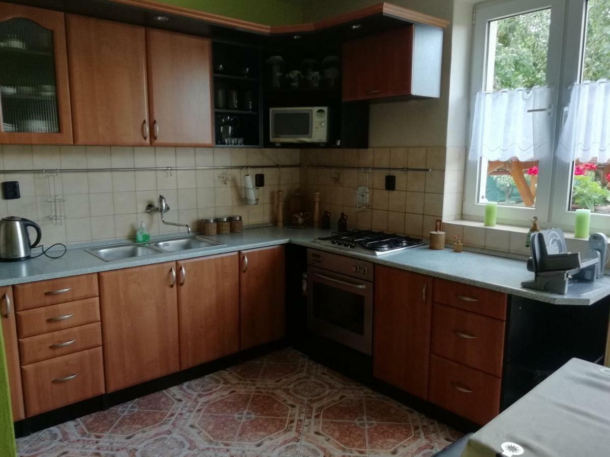 Privat Cerenica Apartment Belusa Exterior foto