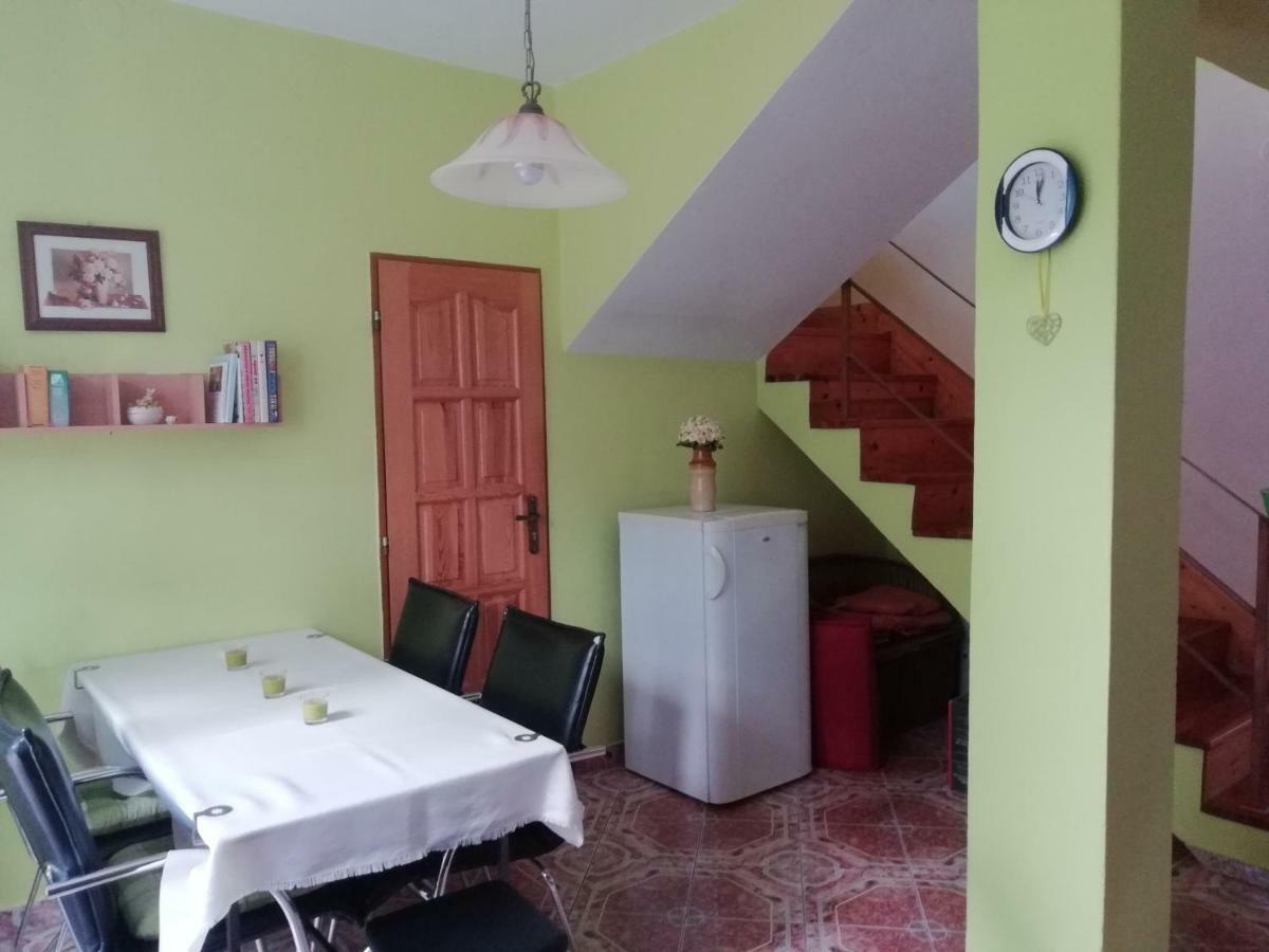 Privat Cerenica Apartment Belusa Exterior foto
