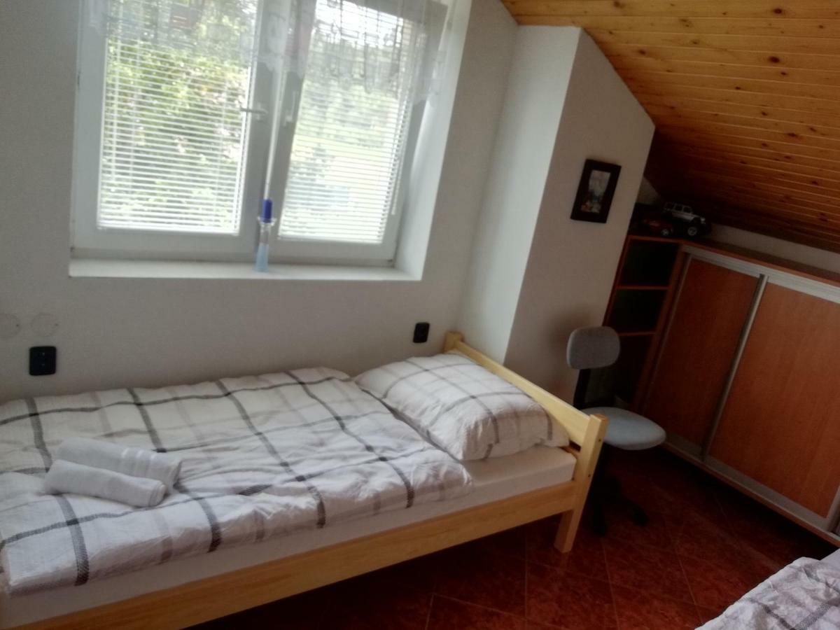 Privat Cerenica Apartment Belusa Exterior foto